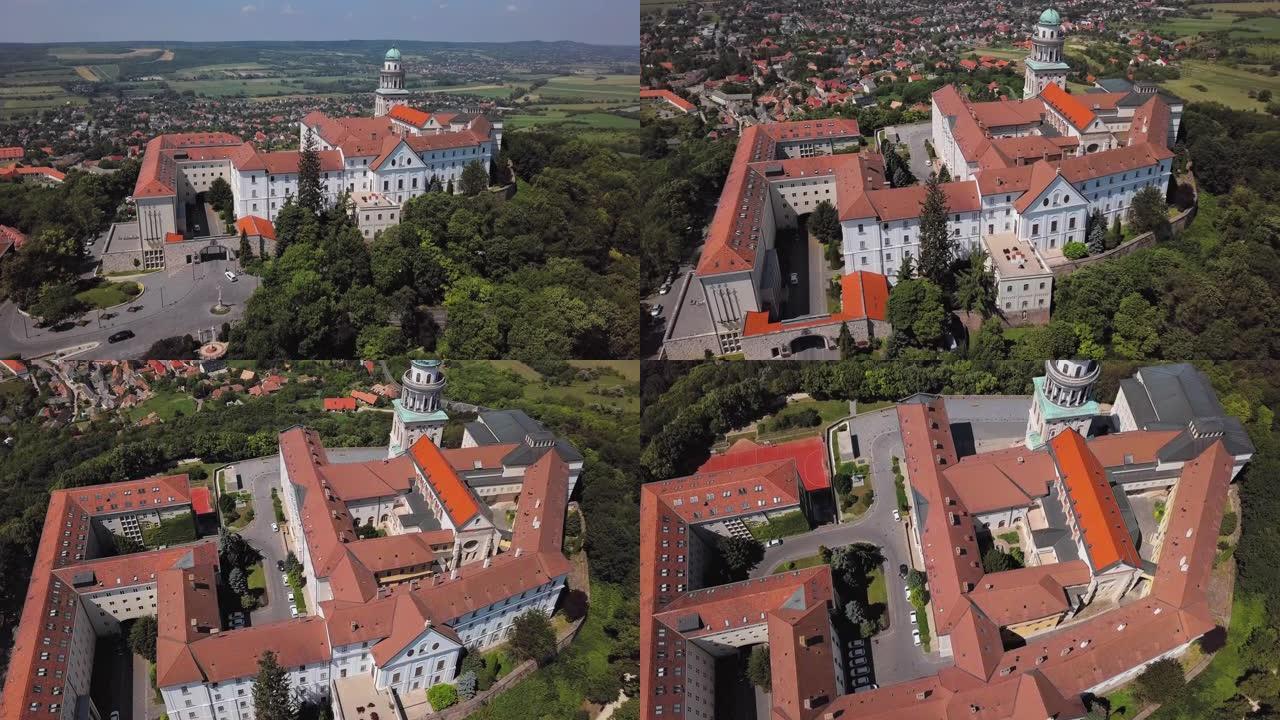 匈牙利杰尔附近本尼迪克特·潘农哈玛阿奇修道院的空中全景