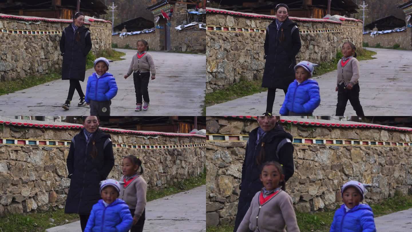 藏族小孩 藏族小朋友 藏族儿童 村庄儿童