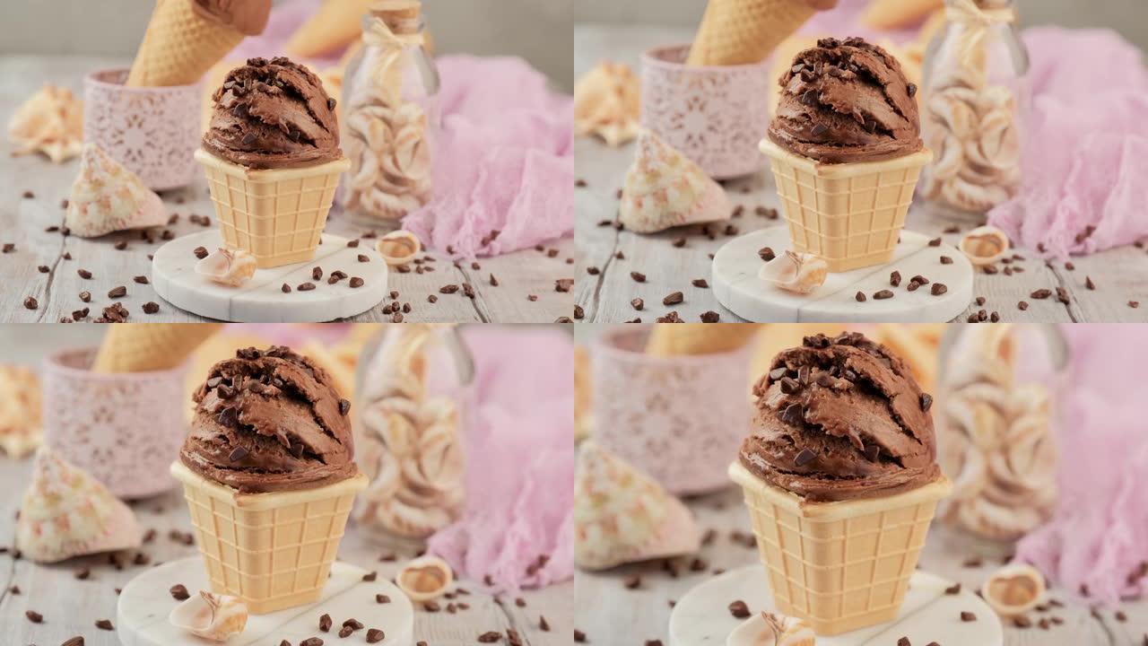 美味巧克力冰淇淋甜点