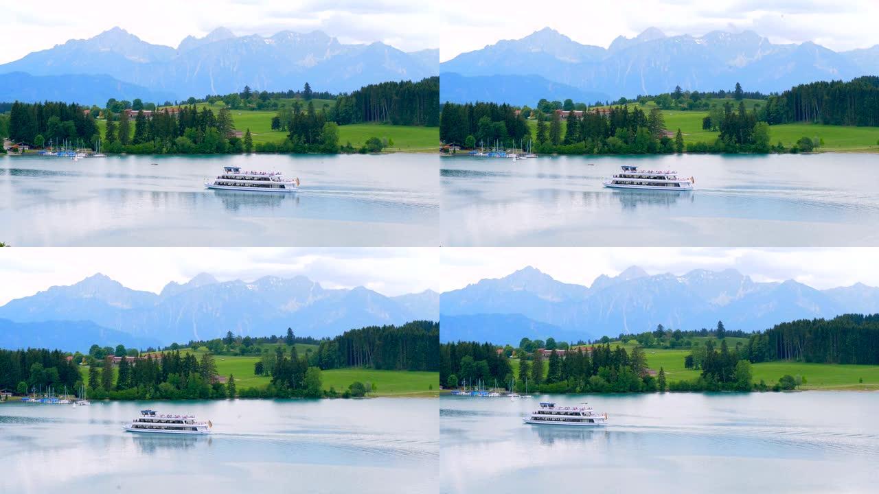 德国巴伐利亚州班瓦尔德湖的游览船