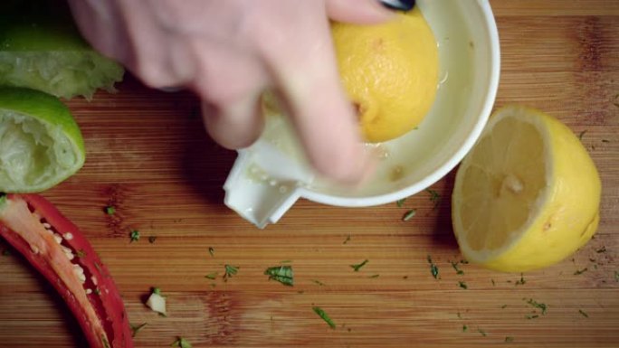 4k厨师切柠檬新鲜果汁