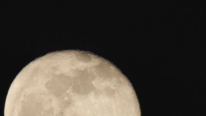 800mm月亮升起