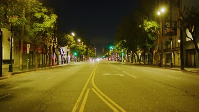 加利福尼亚州洛杉矶Covid19大流行期间，空荡荡的街道和关闭的好莱坞纪念品商店