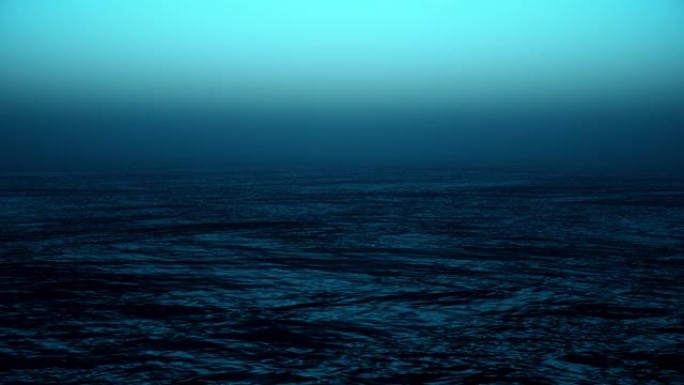 在深蓝色的海洋上飞入雾蒙蒙的地平线