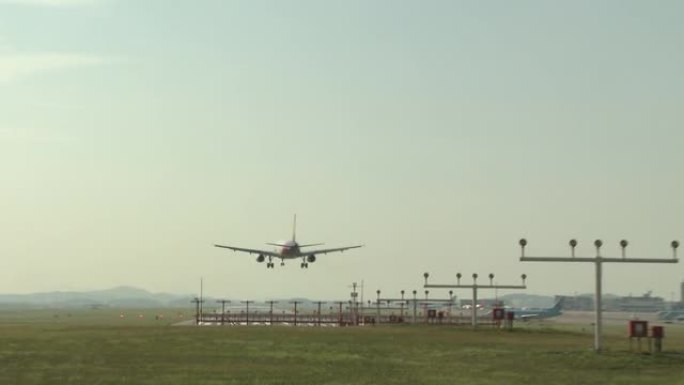 客机降落在韩国机场 _ 韩亚航空