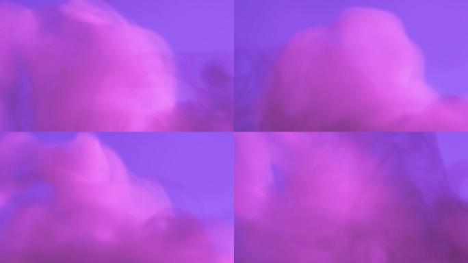 摘要蓝色背景上的紫色蒸汽烟雾。化学烟雾的云。化学中试剂的光滑滚动有毒气体云。运动中的毒素和有毒物质。