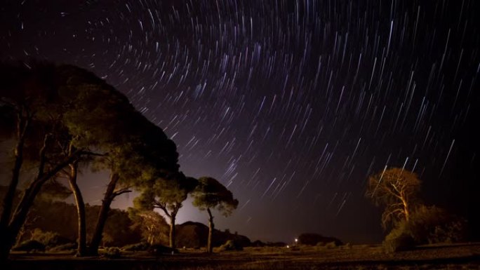 夜空中的星星轨迹