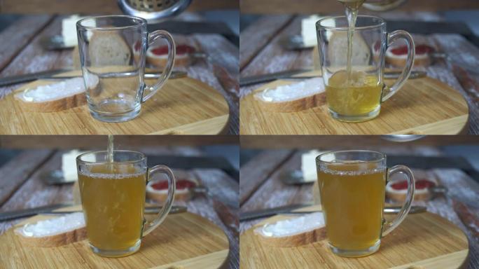 制作凉茶。将水倒入玻璃杯和凉茶中