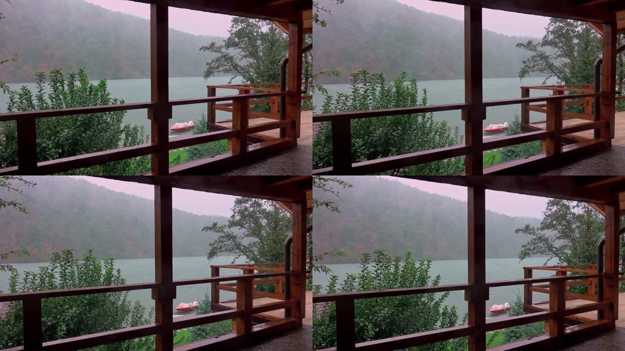 山湖倾盆大雨