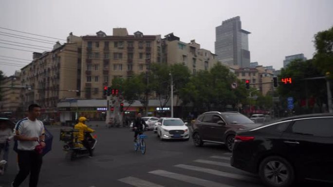 暮光之城南京市老城区交通街十字路口慢动作全景4k中国