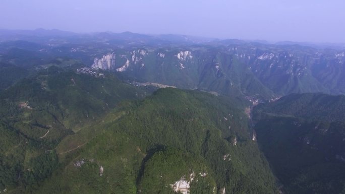 连绵不绝山峰