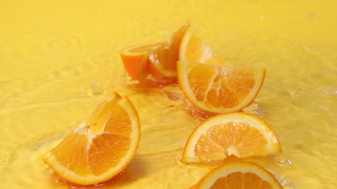 橙子落水升格镜头