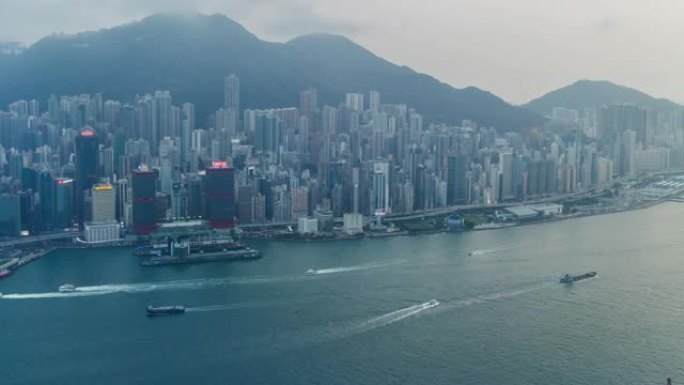 延时: 晚上维多利亚港的香港城市景观鸟瞰