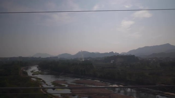 成都到广州晴天火车公路旅行乘客座位窗口pov全景4k中国