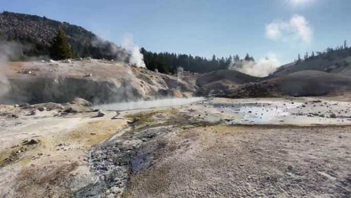 Bumpass地狱远足拉森火山国家公园加利福尼亚的地热活动