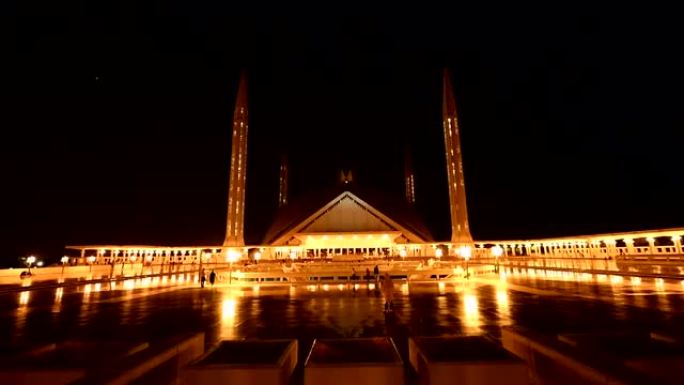 4k伊斯兰堡视频，沙阿费萨尔清真寺是巴基斯坦伊斯兰堡的清真寺。位于玛格拉山麓。伊斯兰建筑最大清真寺设