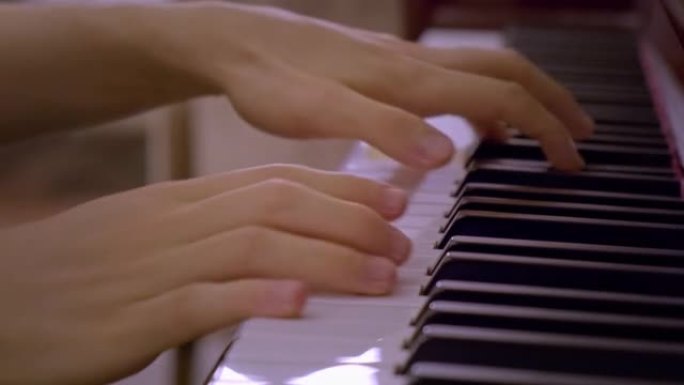 弹钢琴特写展示视频素材艺术文艺