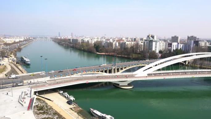 里昂的巴斯德大桥