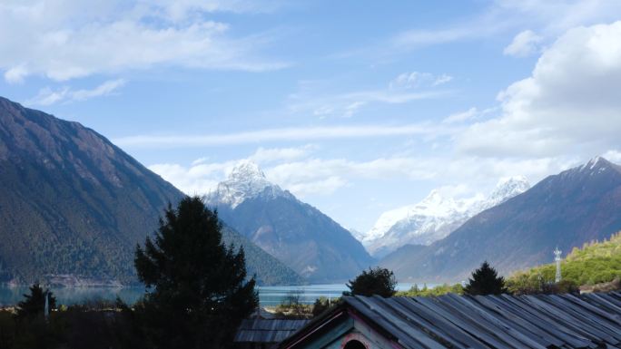 航拍 西藏 巴松措湖 5A景区 高山峡谷