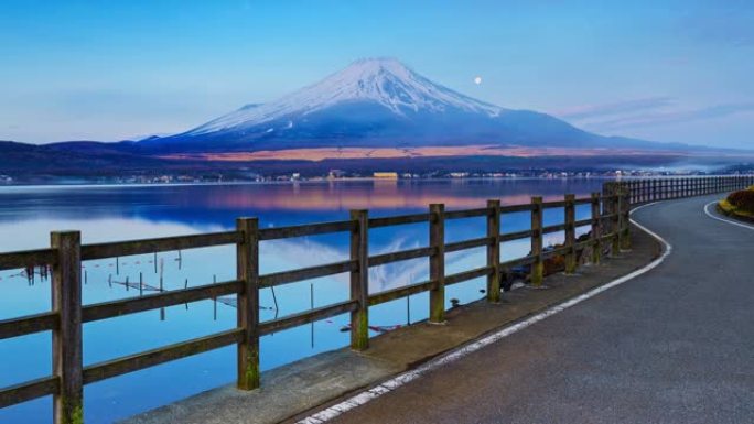 日本山梨县山中湖富士山的月落石和太阳升起的4k延时