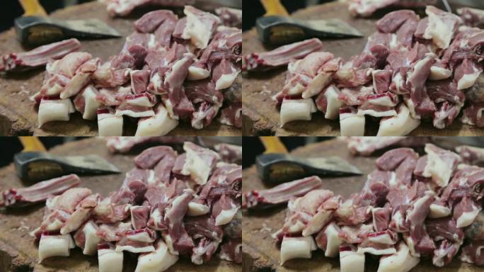 现成的屠宰羊肉，用于烹饪烤肉串