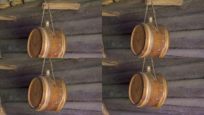 爱沙尼亚墙上悬挂的木鼓