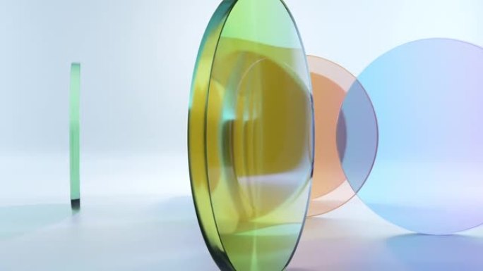 循环3d动画，彩色半透明玻璃块在白色背景上旋转和旋转，圆形镜头
