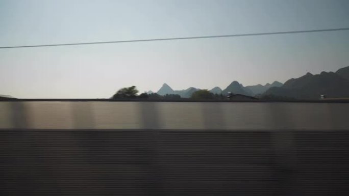 晴天火车公路之旅广州通过著名的山脉pov全景4k中国
