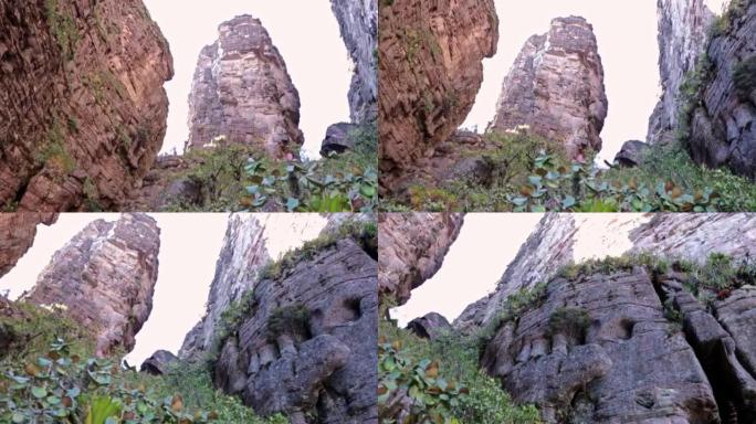 在奥扬特普伊山顶的大教堂岩石的平移视图