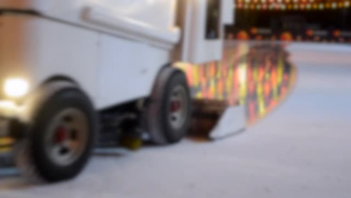 Resurfacer专用制冰机清洁和抛光光滑的溜冰场