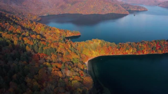 中禅寺湖和南台山