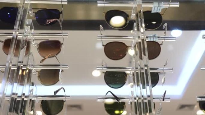 眼镜店夏季各种太阳镜展示时尚配饰护眼