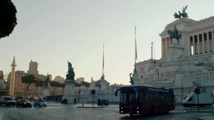 罗马维克多·伊曼纽尔二世国家纪念碑的阿雷晨景