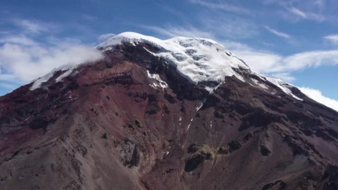 厄瓜多尔的钦博拉索，慢慢靠近山顶