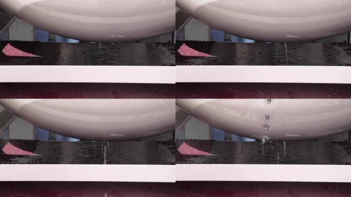 在葡萄园 -- 葡萄粉碎和去泥机