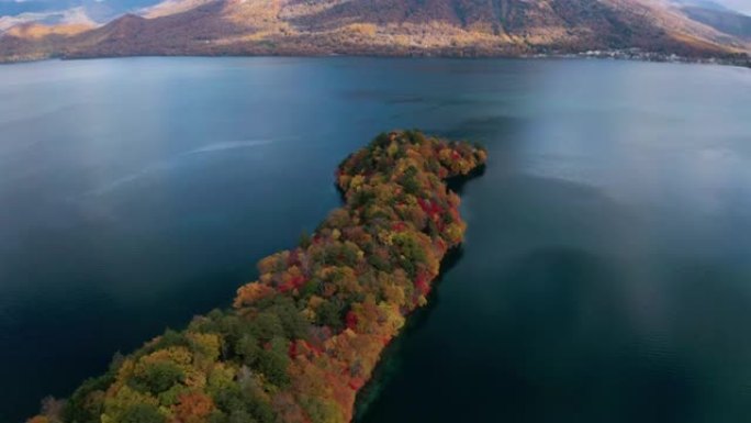 中禅寺湖和南台山