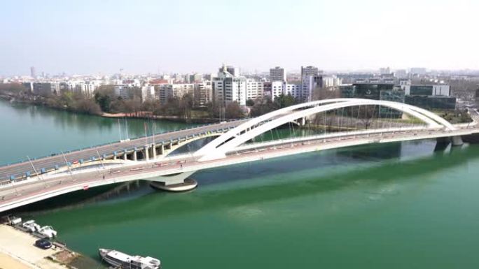 里昂的巴斯德大桥