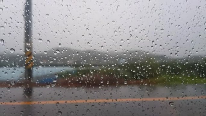 车内雨声移动车窗