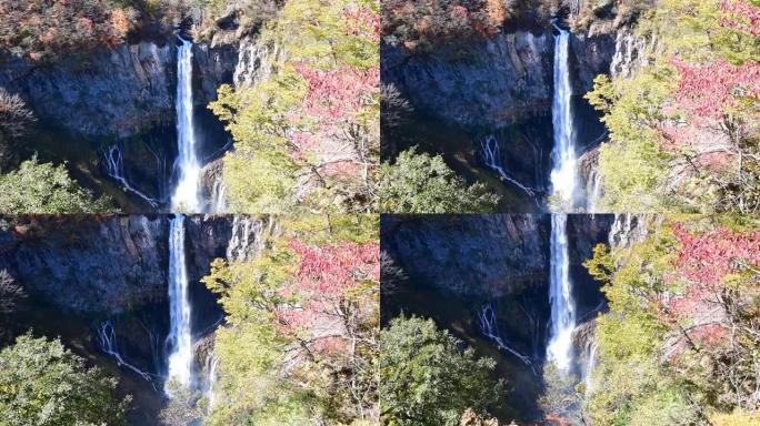 栃木县秋日的著名瀑布: Kegon Falls