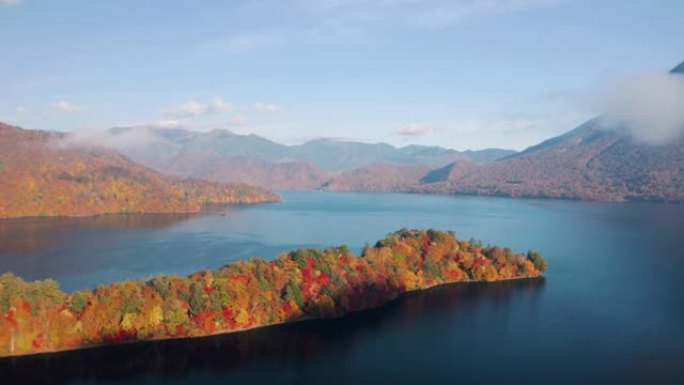 中禅寺湖和南台山