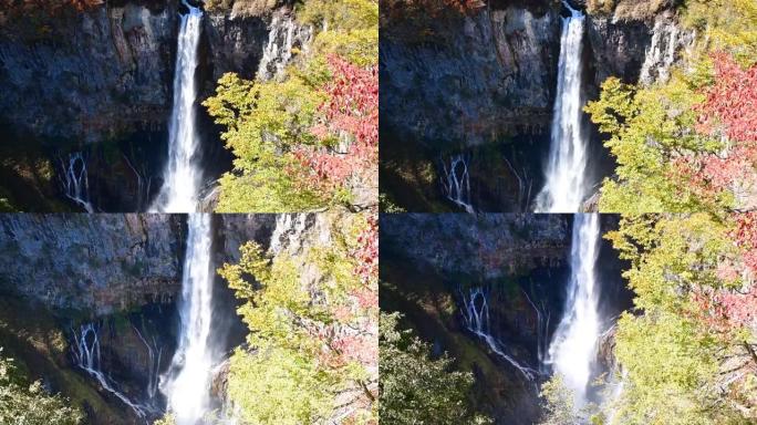 栃木县秋日的著名瀑布: Kegon Falls