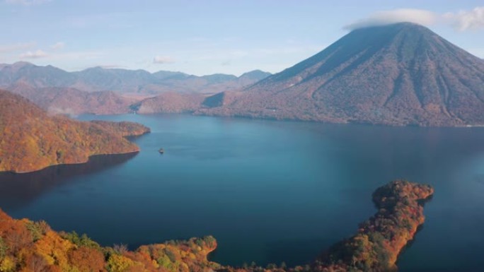 中禅寺湖和南台山