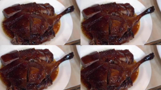 烤鹅面条顶视图一起吃香港食物筷子