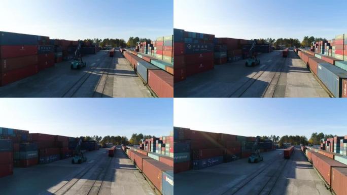 俄罗斯叶卡捷琳堡-2020年10月17日: 集装箱海斯特 (Container hyster) 也被