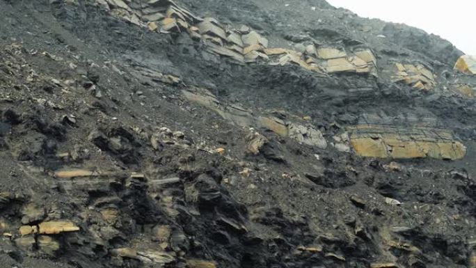 采煤场中的岩石