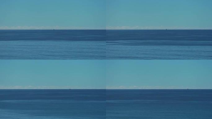 风平浪静的蓝色海洋在地平线上的时间流逝