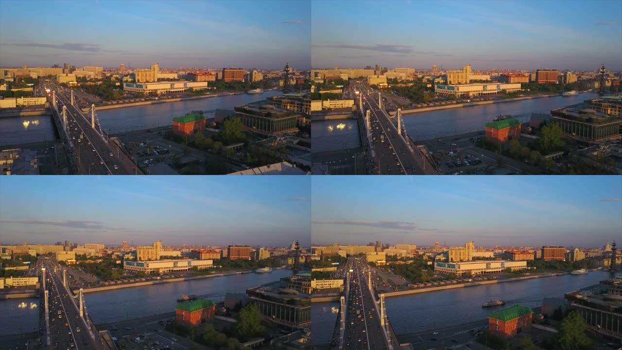 俄罗斯日落灯莫斯科河著名krymsky桥交通空中全景4k
