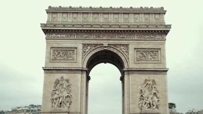 法国巴黎著名的历史纪念碑凯旋门。