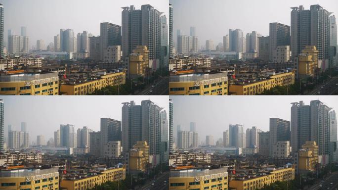 阳光明媚的早晨烟雾长沙市中心交通街屋顶慢动作全景4k中国