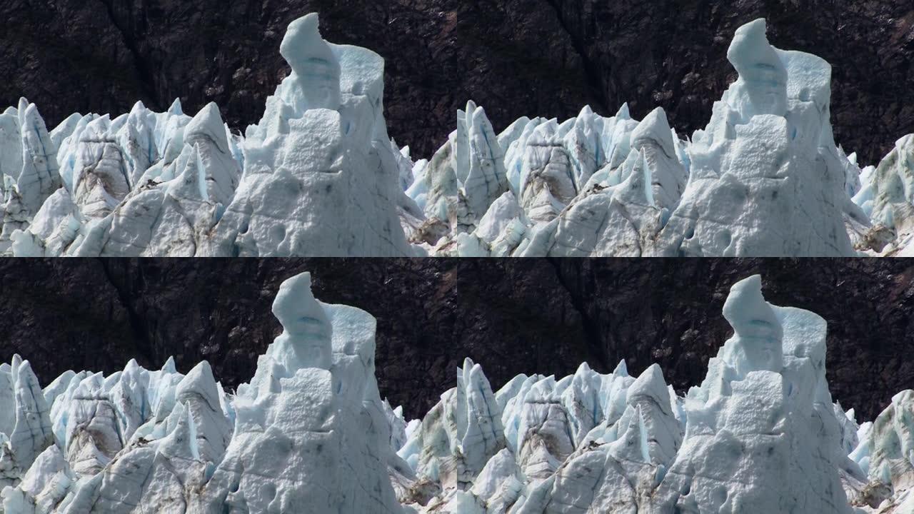 玛格丽冰川顶部惊人的锯齿状冰峰形成了独特的形状。